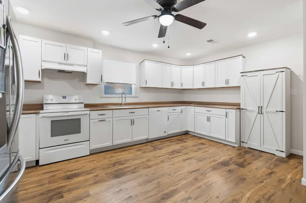 36 Butcher Estates Road Russell Springs KY 42642