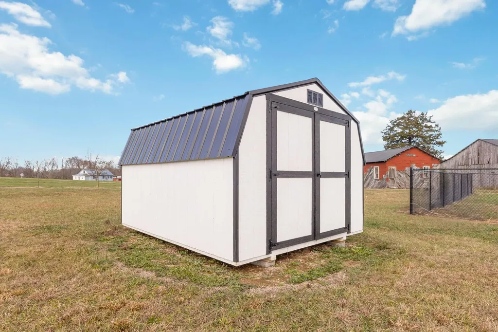 36 Butcher Estates Road Russell Springs KY 42642
