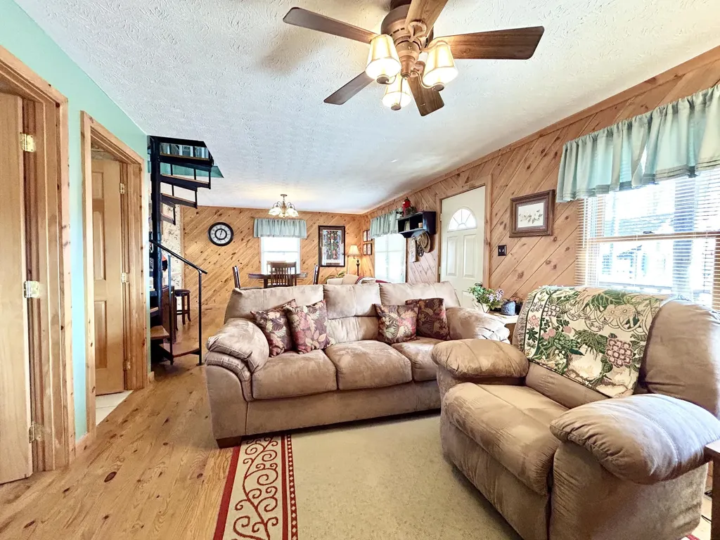 96 Vicki Street Nancy KY 42544