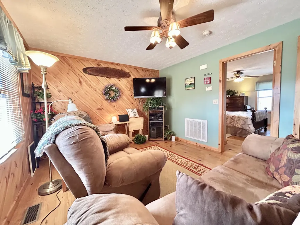 96 Vicki Street Nancy KY 42544