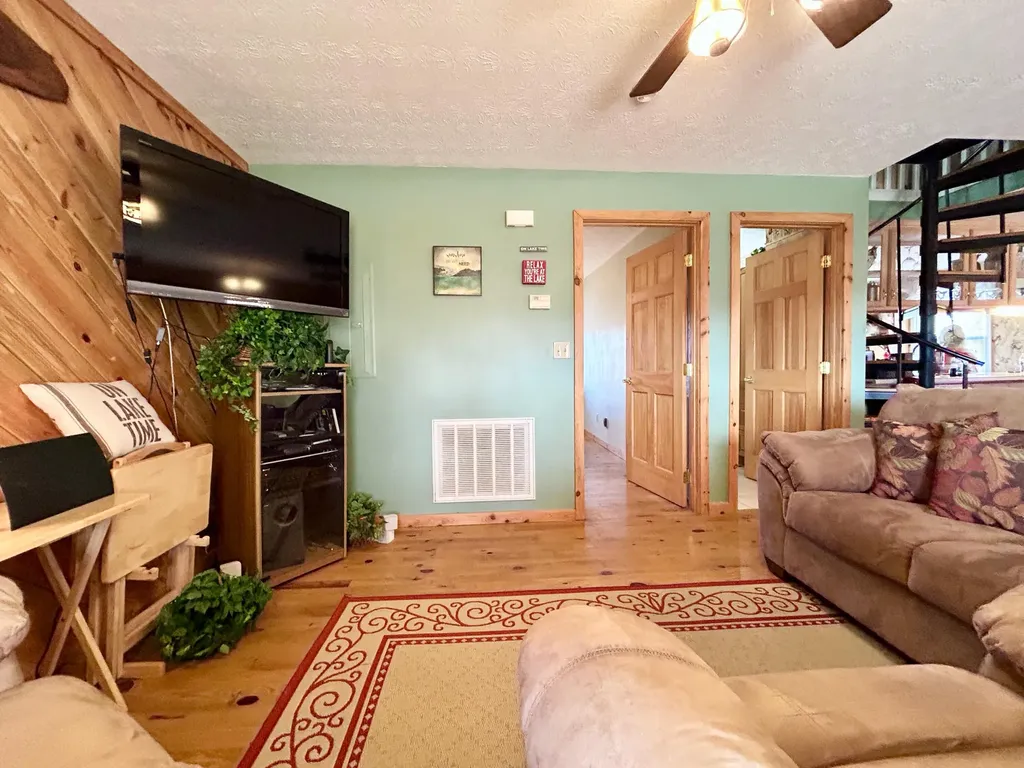 96 Vicki Street Nancy KY 42544