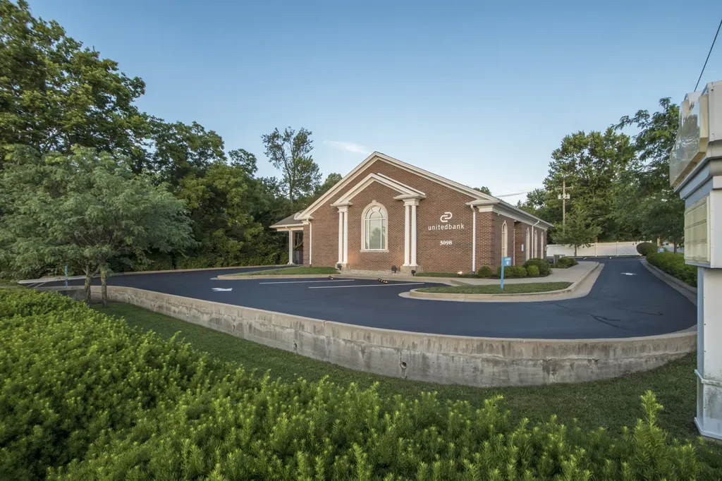 3098 Harrodsburg Road Lexington KY 40503