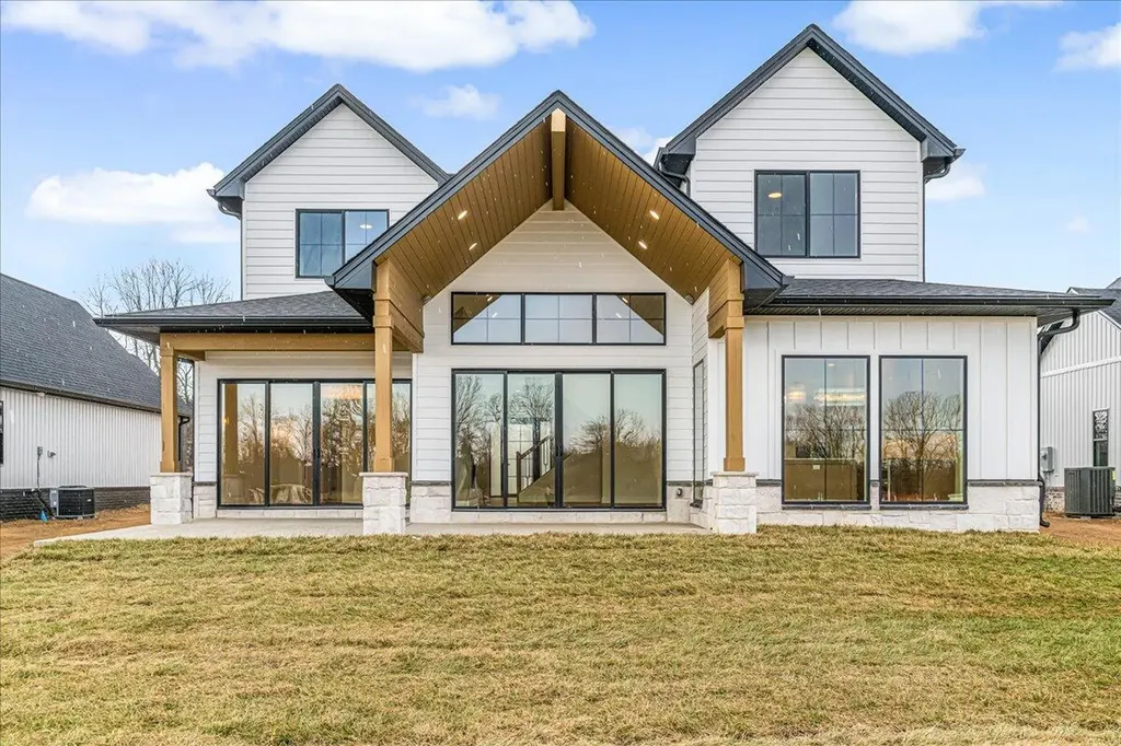 901 Bellerive Boulevard Nicholasville KY 40356