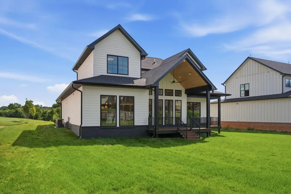 901 Bellerive Boulevard Nicholasville KY 40356