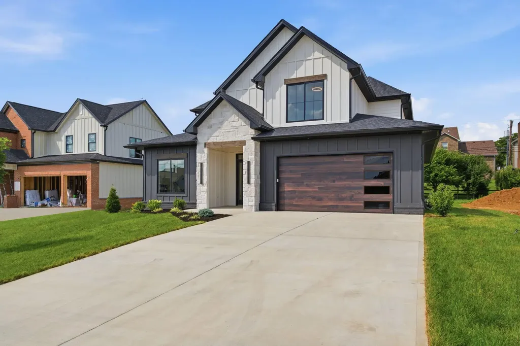 901 Bellerive Boulevard Nicholasville KY 40356