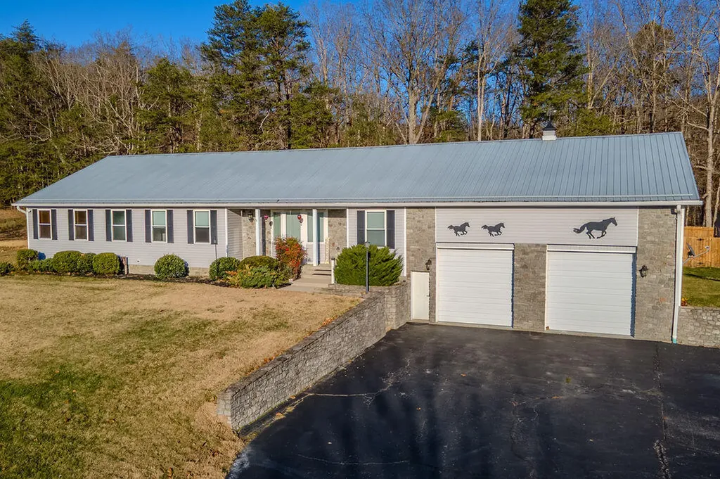 2649 Gabbard Road Berea KY 40403