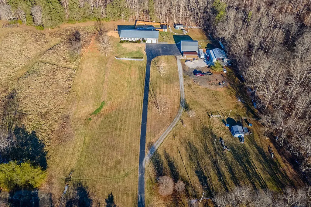 2649 Gabbard Road Berea KY 40403