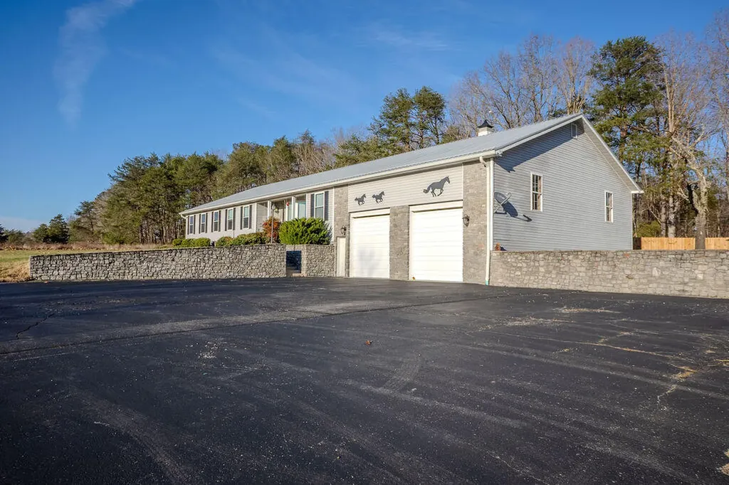2649 Gabbard Road Berea KY 40403