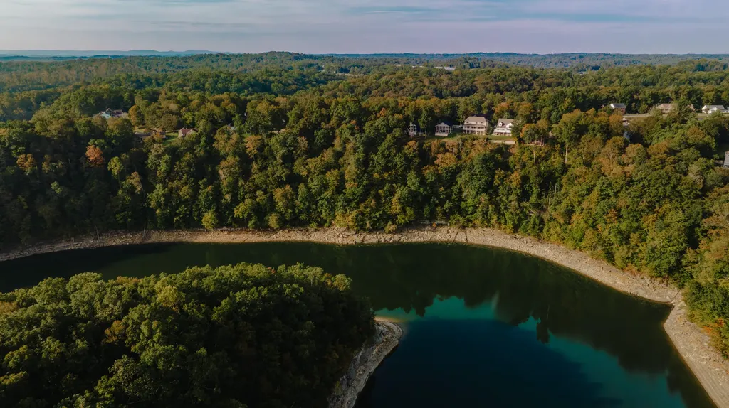 905 Lily Creek Resort Road Jamestown KY 42629