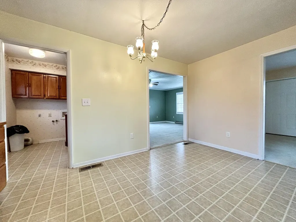 20 Maryland Avenue Monticello KY 42633