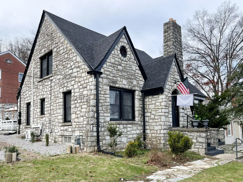 710 Woodland Avenue Frankfort KY 40601