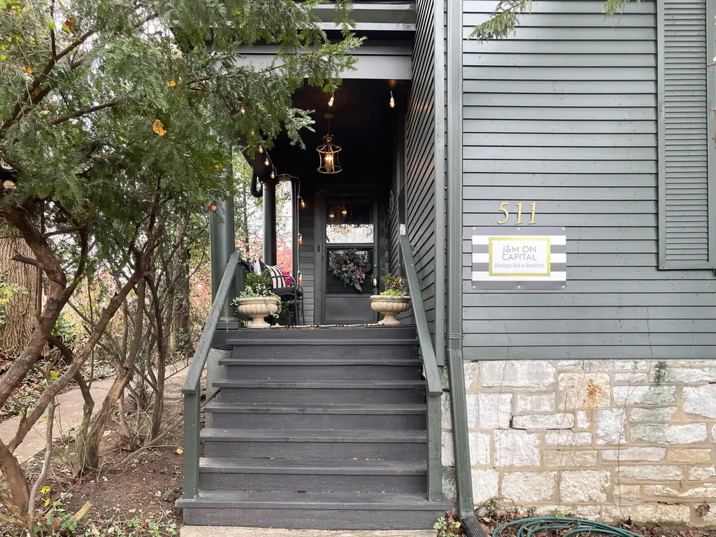 511-13 Capital Avenue Frankfort KY 40601