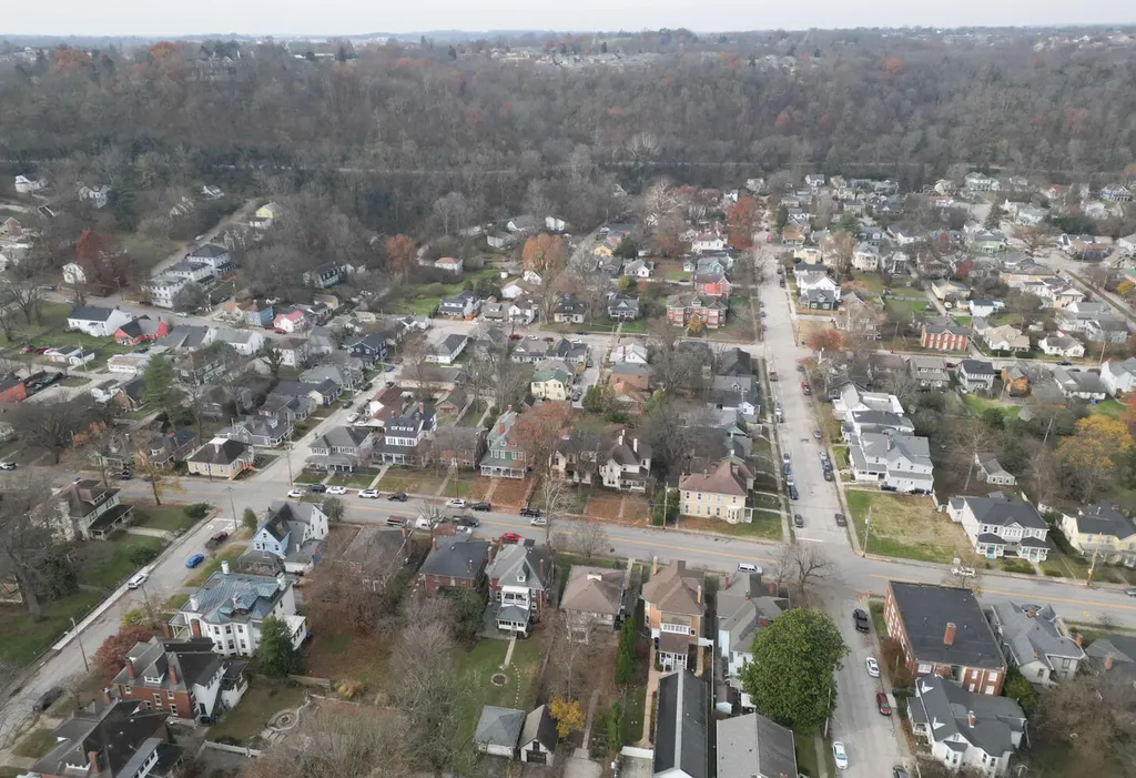511-13 Capital Avenue Frankfort KY 40601