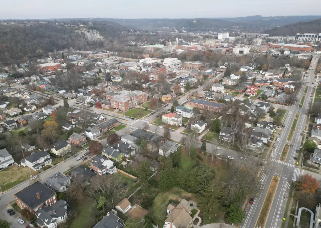 511-13 Capital Avenue Frankfort KY 40601