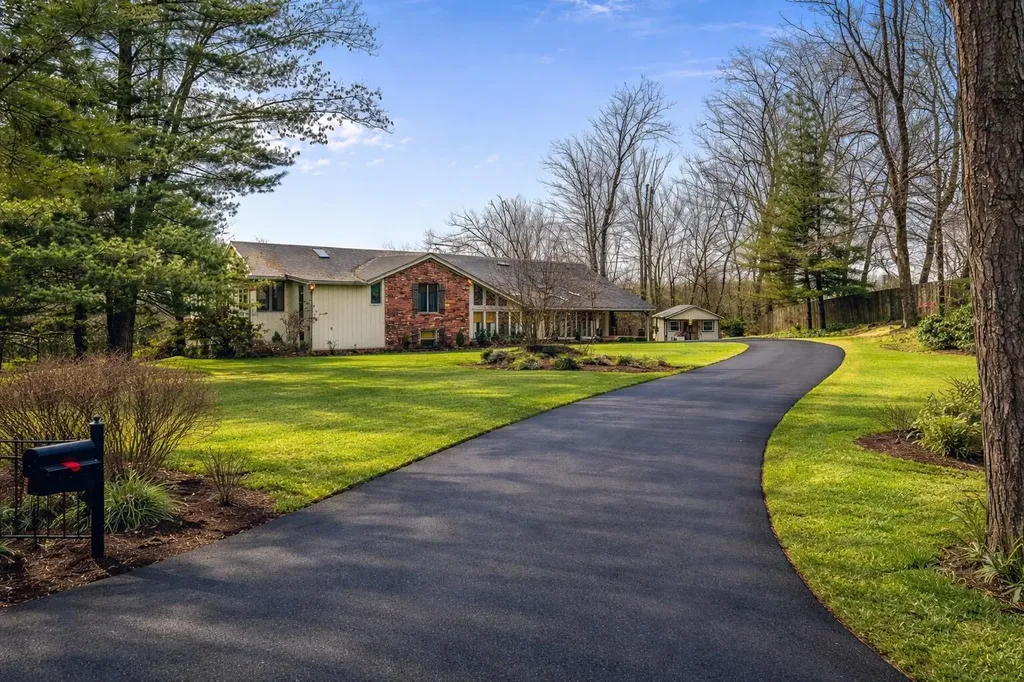 308 Fishman Circle Shelbyville KY 40065