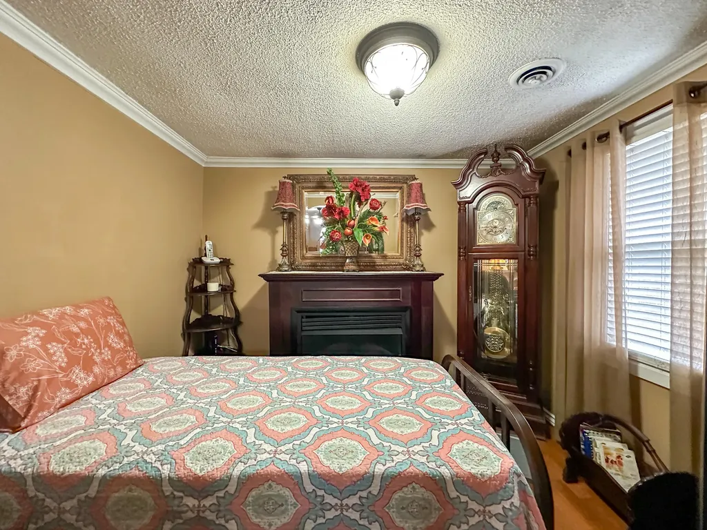 10806 406 Highway Roark KY 40979