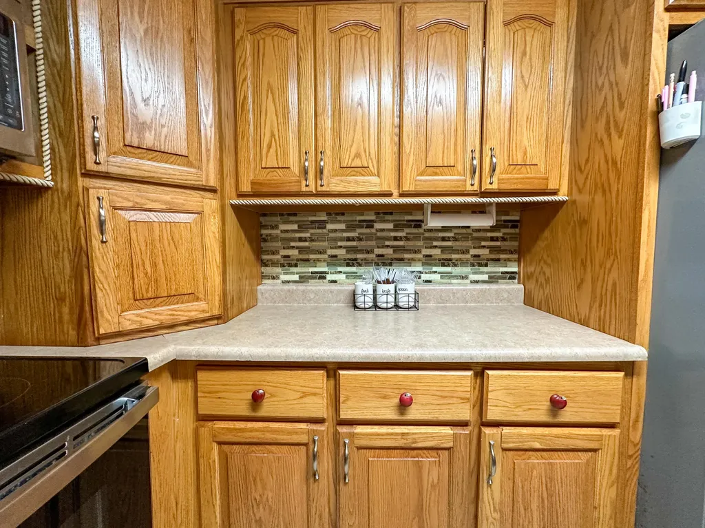 10806 406 Highway Roark KY 40979