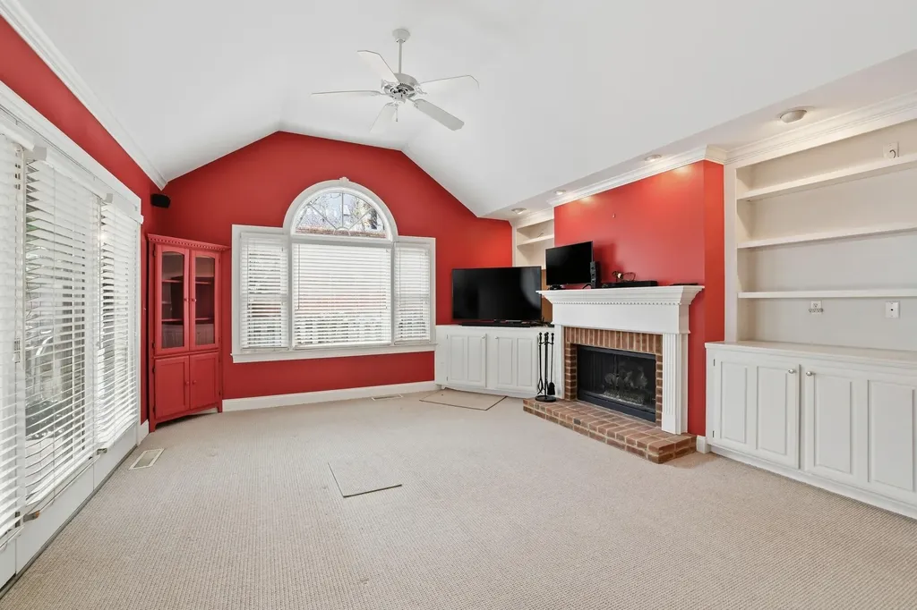 1205 Trumpeter Row Lexington KY 40502