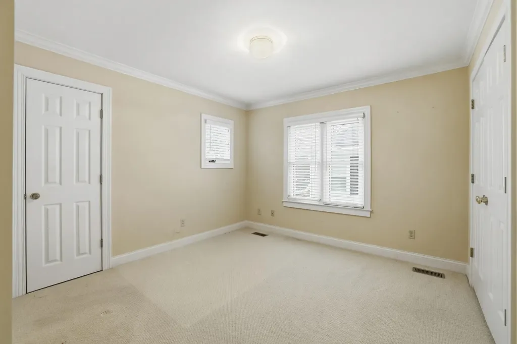 1205 Trumpeter Row Lexington KY 40502