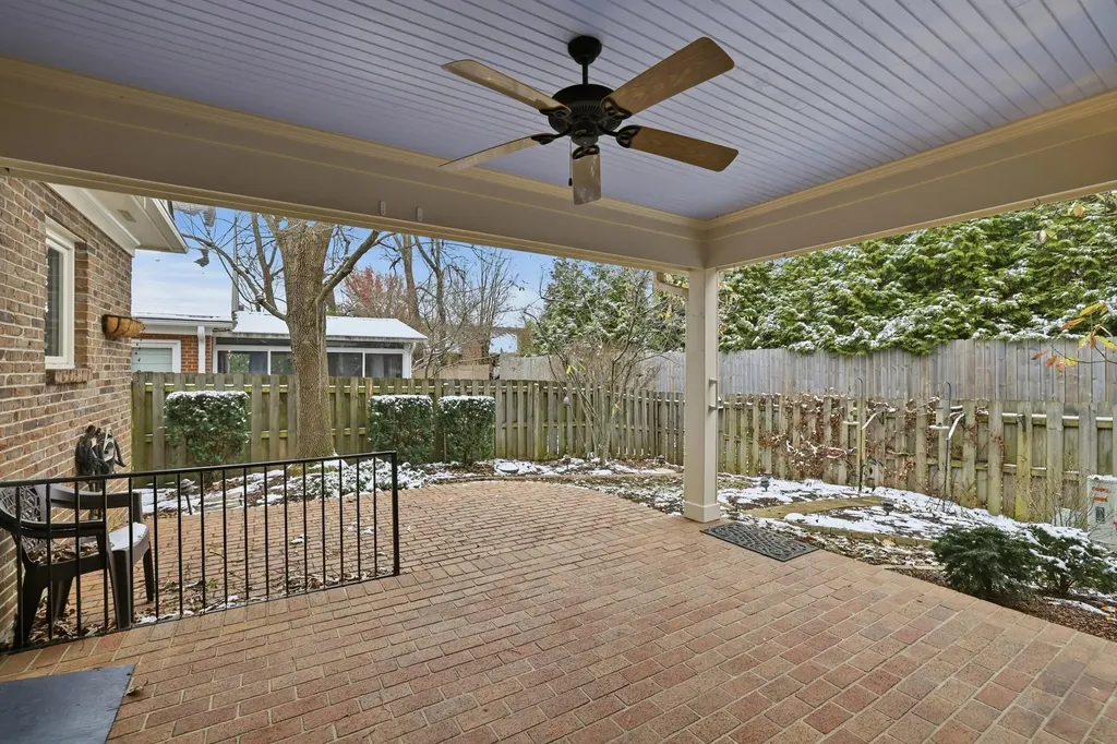 1205 Trumpeter Row Lexington KY 40502