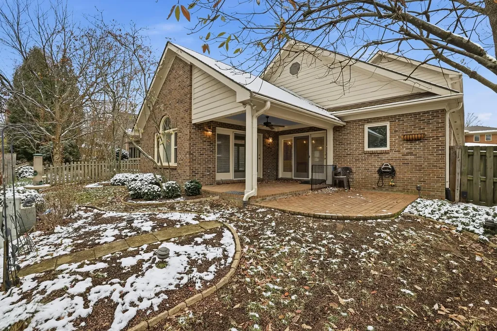 1205 Trumpeter Row Lexington KY 40502