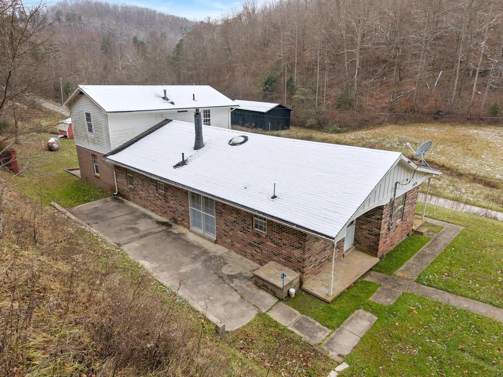 1474 Cow Creek Road Stanton KY 40380