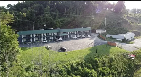 1798 S Wilderness Road Mt Vernon KY 40456