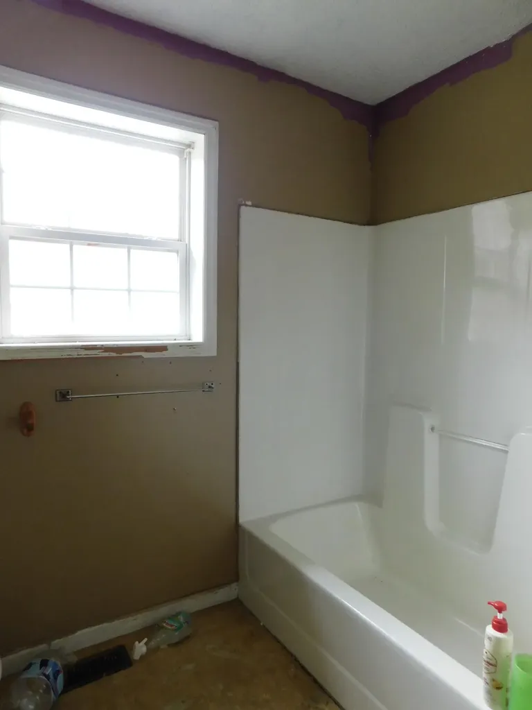 2139 Ky-215 Evarts KY 40828