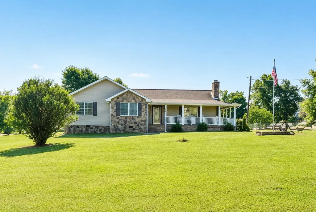 4302 E 904 Highway Williamsburg KY 40769