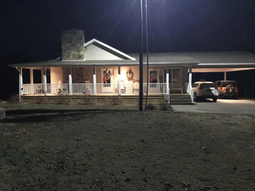 4302 E 904 Highway Williamsburg KY 40769