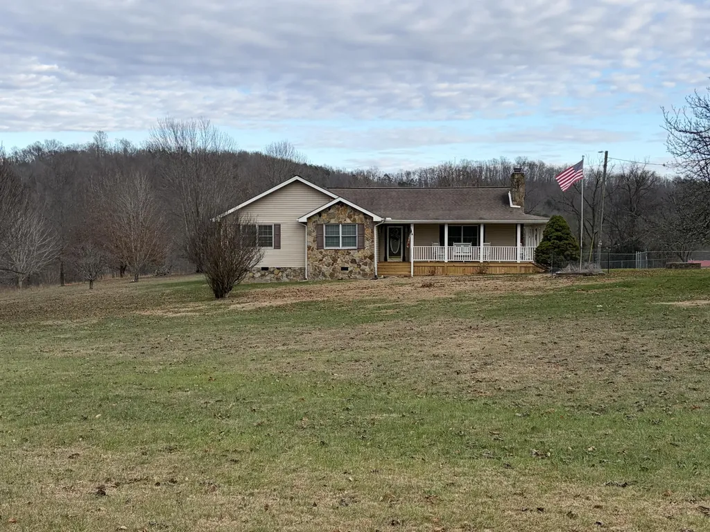 4302 E 904 Highway Williamsburg KY 40769