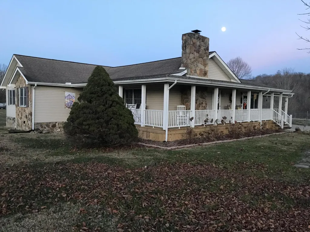 4302 E 904 Highway Williamsburg KY 40769