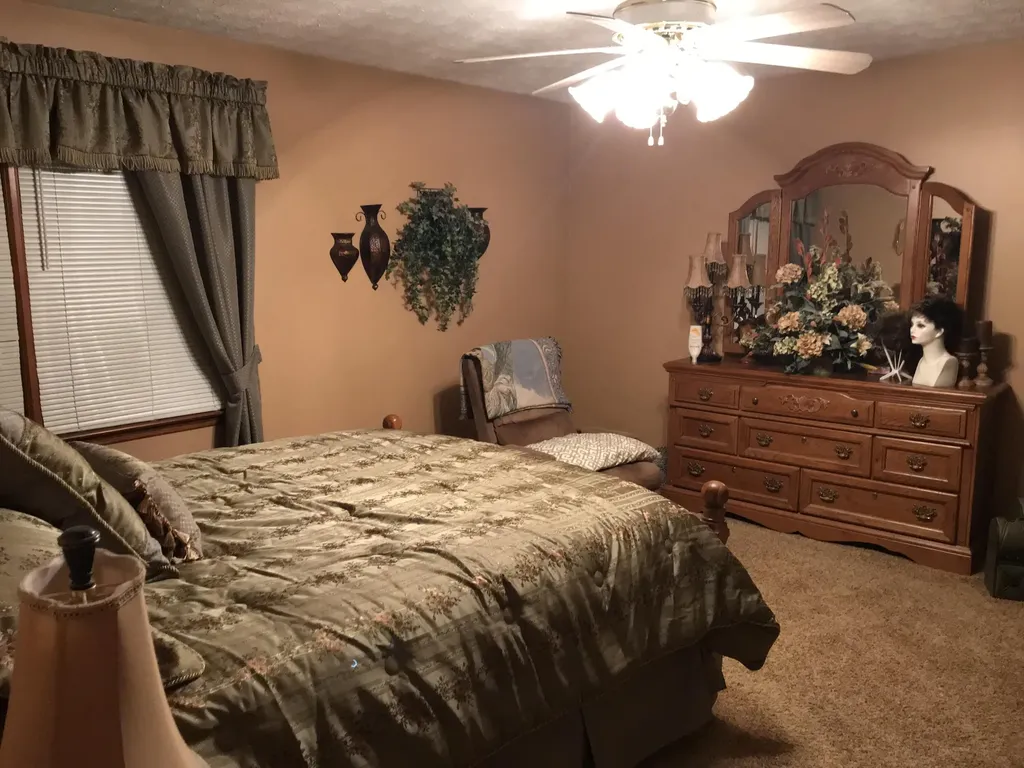 4302 E 904 Highway Williamsburg KY 40769