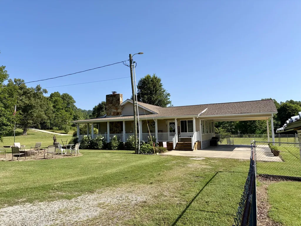 4302 E 904 Highway Williamsburg KY 40769