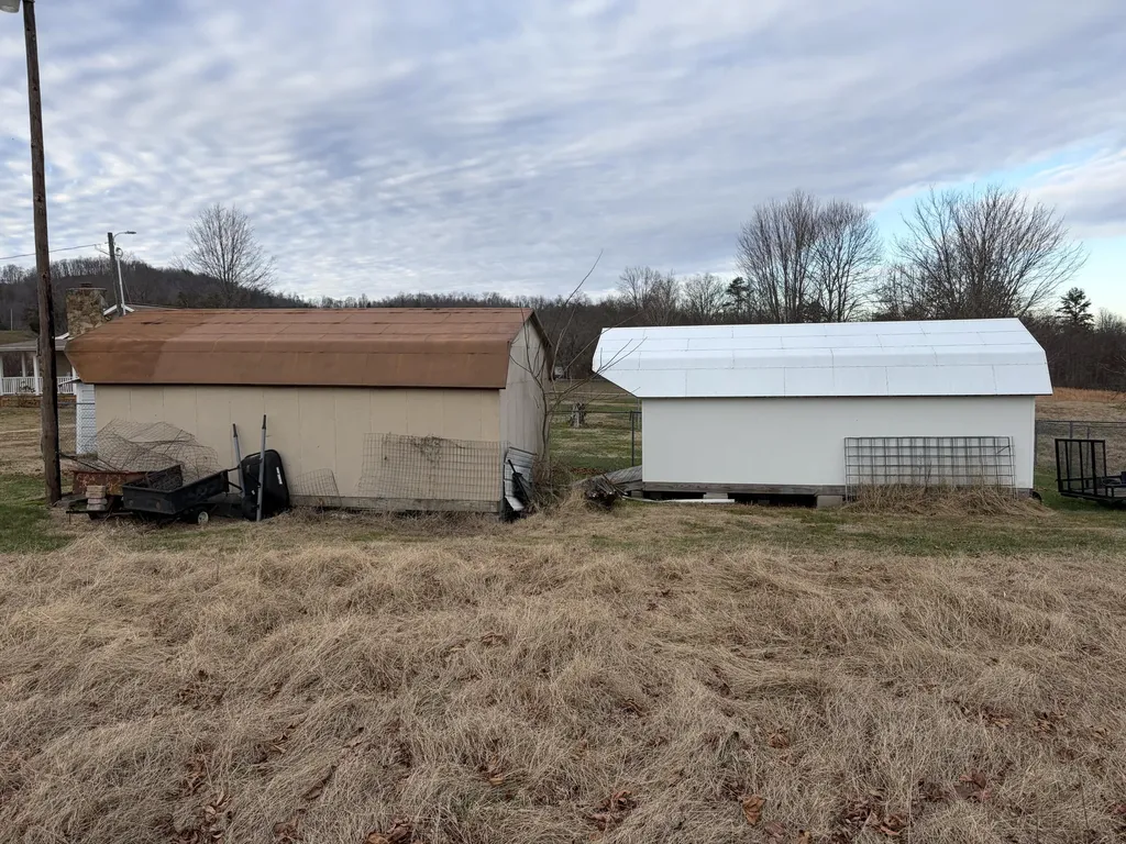4302 E 904 Highway Williamsburg KY 40769