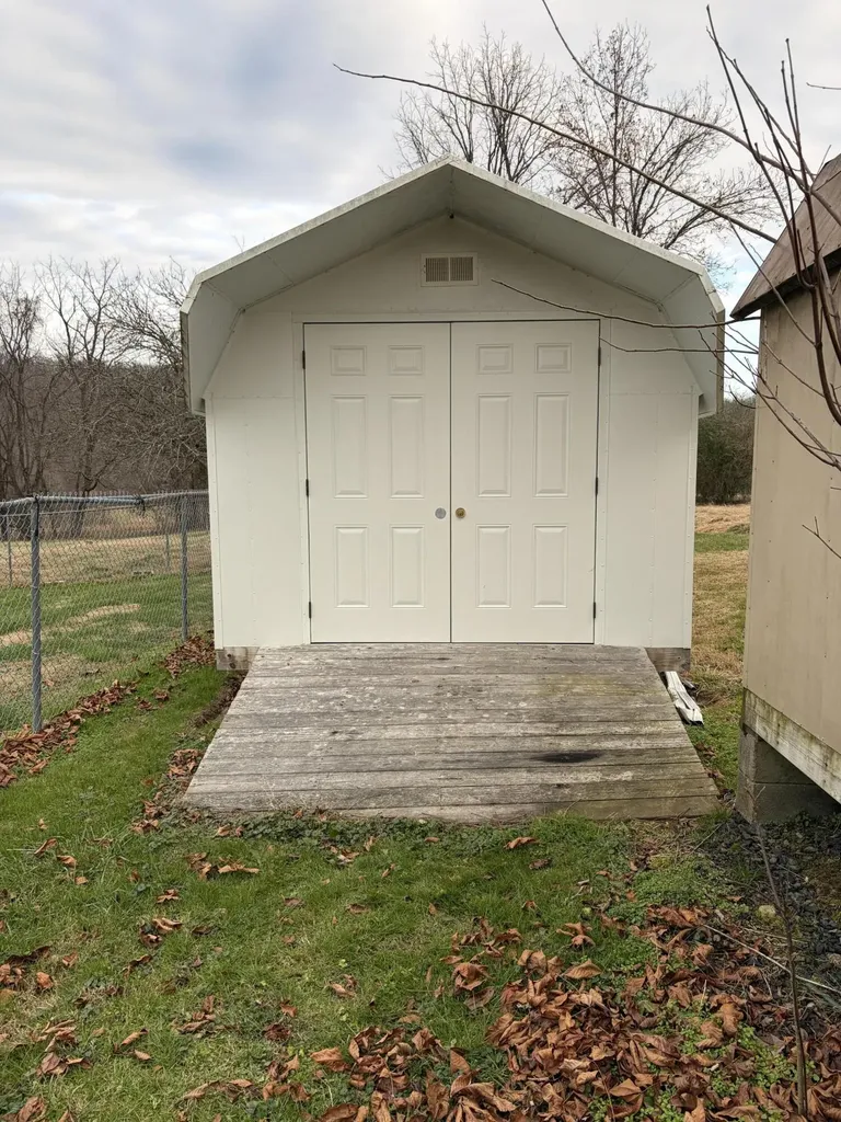4302 E 904 Highway Williamsburg KY 40769