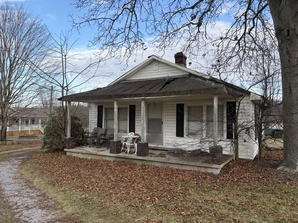 4302 E 904 Highway Williamsburg KY 40769