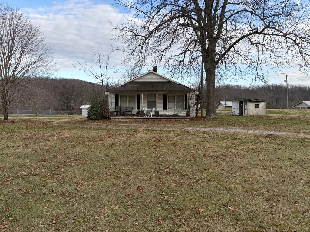4302 E 904 Highway Williamsburg KY 40769