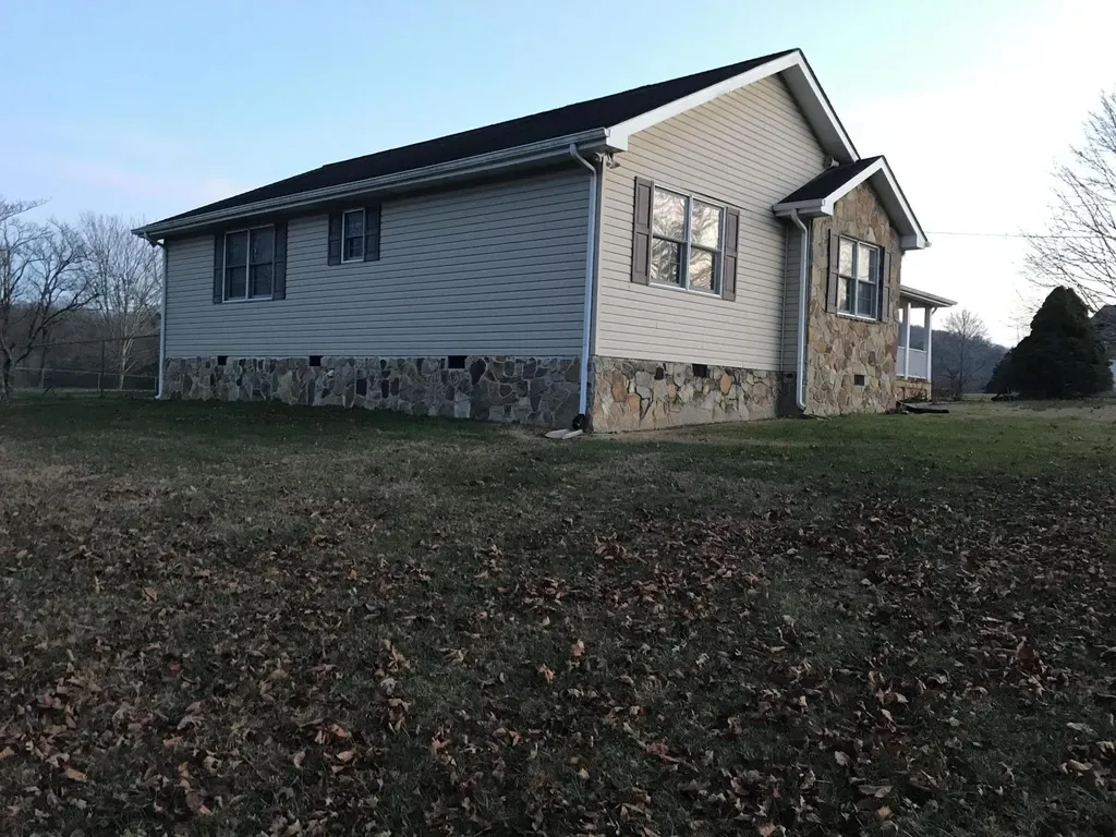 4302 E 904 Highway Williamsburg KY 40769