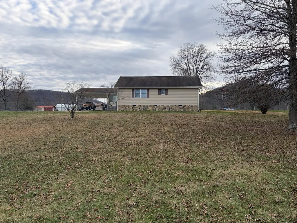 4302 E 904 Highway Williamsburg KY 40769