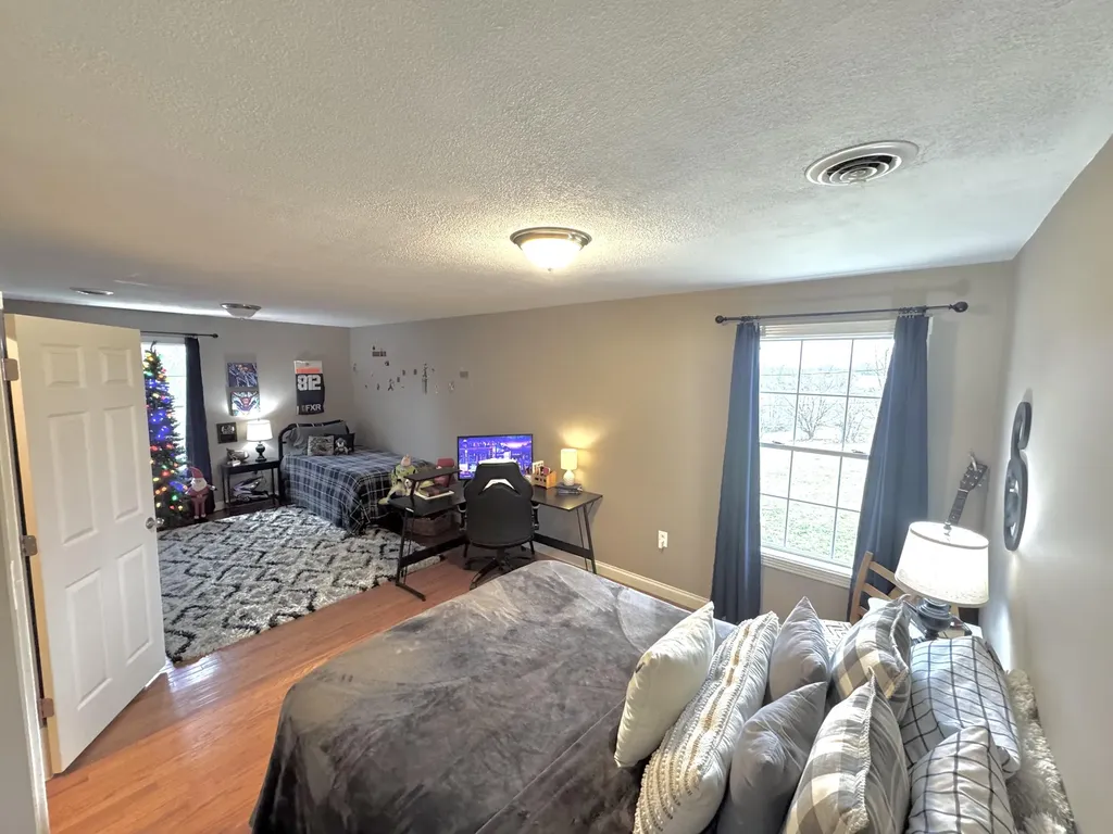 266 Byble Road London KY 40744