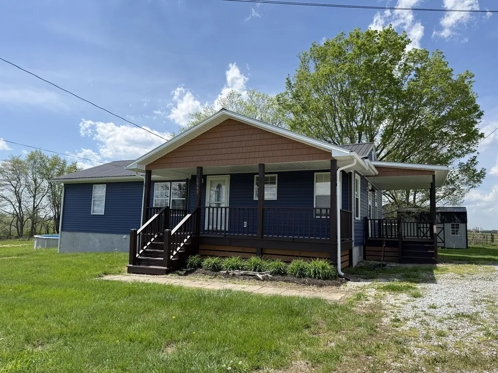 1543 W Tunnel Hill Road Owingsville KY 40360