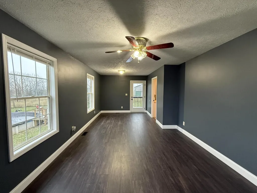 1543 W Tunnel Hill Road Owingsville KY 40360