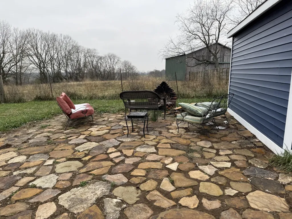 1543 W Tunnel Hill Road Owingsville KY 40360