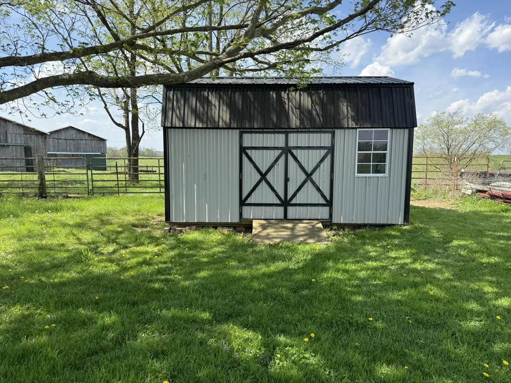 1543 W Tunnel Hill Road Owingsville KY 40360