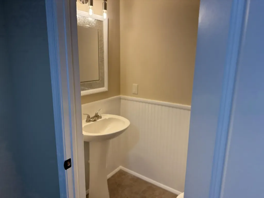 1543 W Tunnel Hill Road Owingsville KY 40360