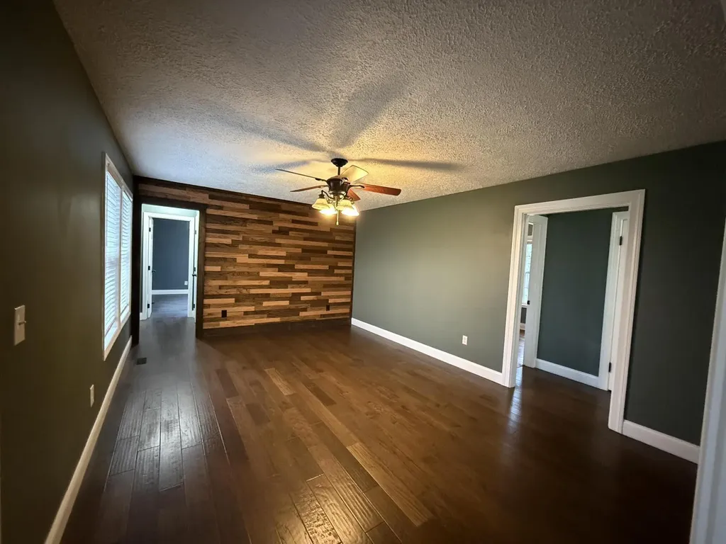1543 W Tunnel Hill Road Owingsville KY 40360
