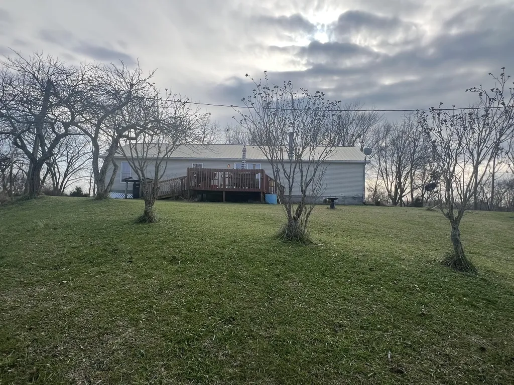 704 Cardwell Road Harrodsburg KY 40330