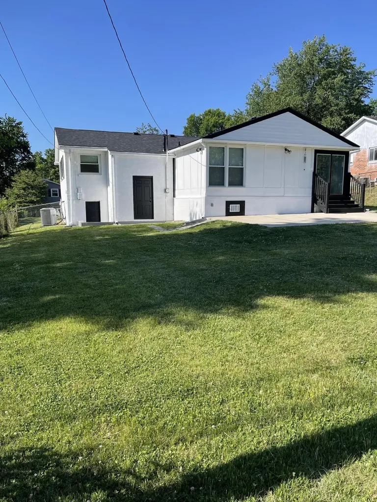 1276 Nice Drive Lexington KY 40504