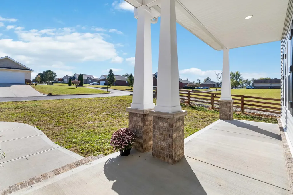 108 Patriot Drive Science Hill KY 42553